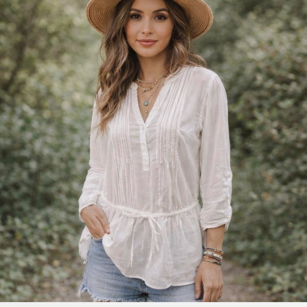 Calvin Klein Jeans White Summer Blouse with gathered waist